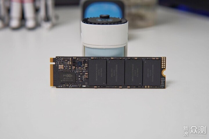 QLC到底香不香，光威弈二代 PCIe 4.0 SSD实测_新浪众测