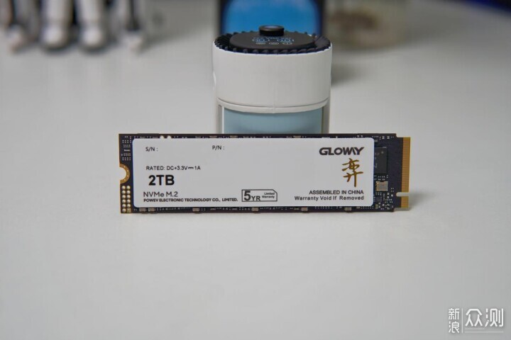 QLC到底香不香，光威弈二代 PCIe 4.0 SSD实测_新浪众测