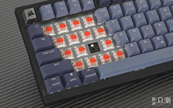 美商海盗船K65 PLUS键盘：游戏玩家的最佳拍档_新浪众测