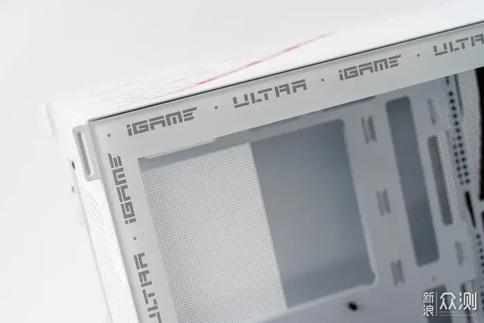 七彩虹iGAME UltraZ全家桶-B760M+4060+C23MA_新浪众测
