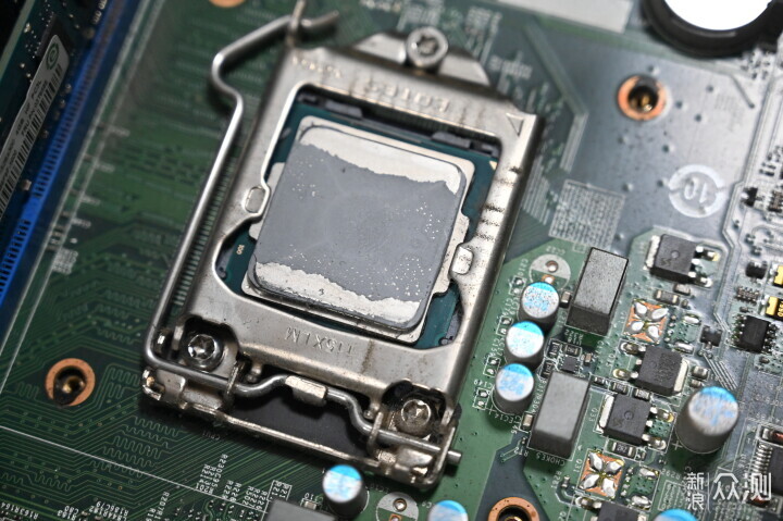 如何轻松干净的更换CPU导热硅脂及小工具分享_新浪众测