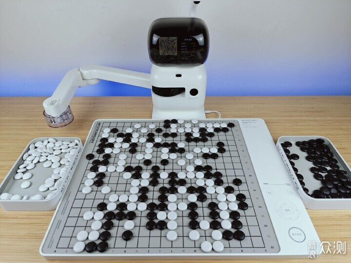 24小时智能陪练，快速涨棋的元萝卜AI机器人_新浪众测