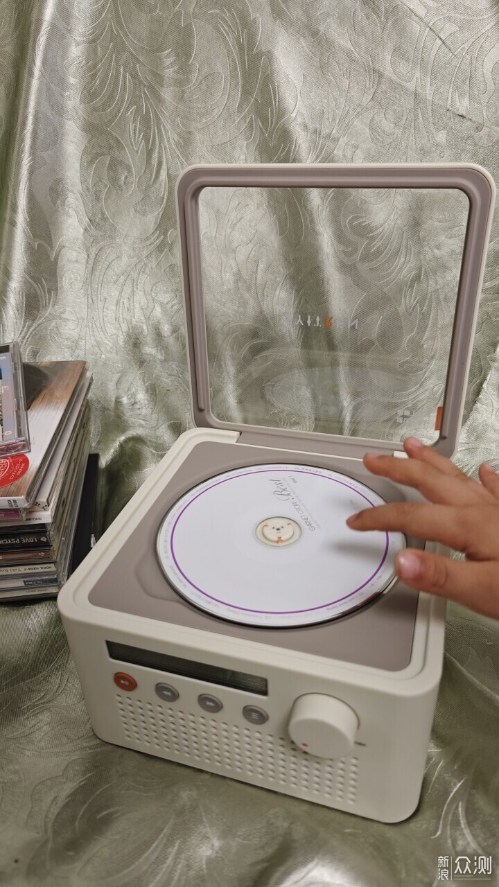 给你一台现在的CD机，听听那时好听的歌曲_新浪众测