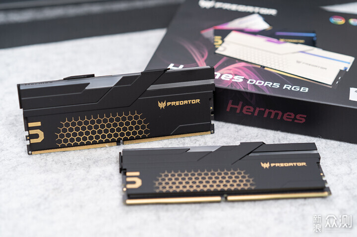 宏碁掠夺者Hermes冰刃 DDR5 6800Mhz 内存评测_新浪众测