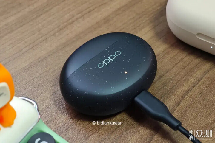 三百块内最强：OPPO Enco Air4 Pro深降噪耳机_新浪众测