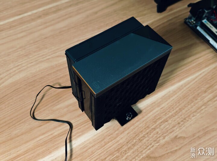 手提袋ITX电脑，乔思伯C6 ITX机箱装机实战_新浪众测
