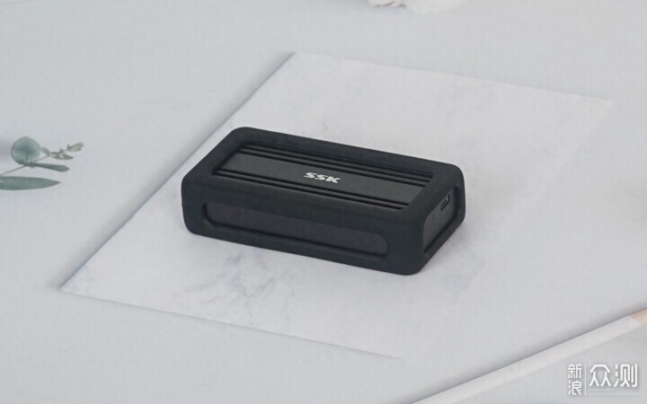 SSK飚王USB4硬盘盒：高效存储首选！_新浪众测