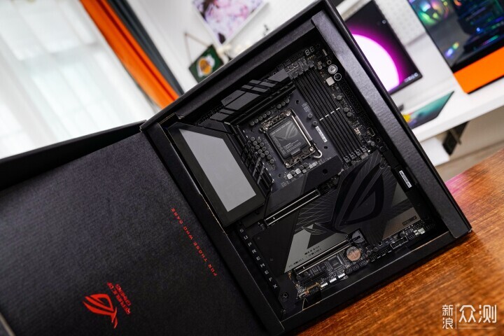 I7 14700K+ROG4070Ti S黄黑配高性能主机分享_新浪众测