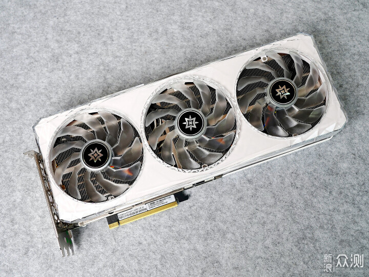 14700KF+B760+RTX4070TiS，装个海景房主机！_新浪众测