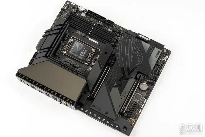 Z790DARKHERO+4070s金属大师+ProArt602装机_新浪众测