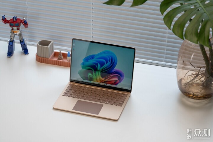 精英标配？Surface Laptop 7使用体验_新浪众测