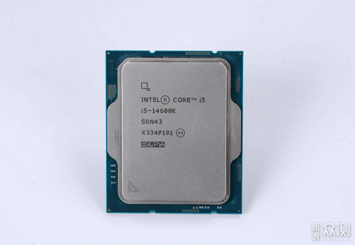 预算1W的纯白主题装机：14600K+4070S_新浪众测