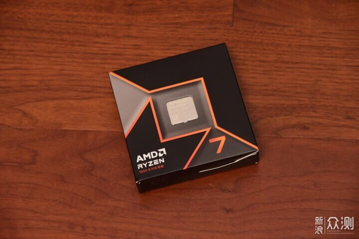 碰杠“14700K”！AMD RYZEN5 9700X对比实测！_新浪众测