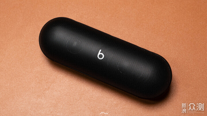 Beats Pill 2024 体验：十年了，更新了_新浪众测