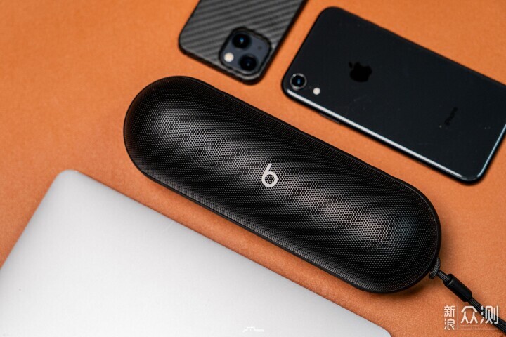 Beats Pill 2024 体验：十年了，更新了_新浪众测