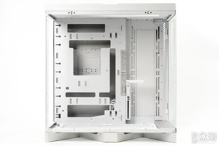 创氪星系LUCA +Z790吹雪S+索泰70TIS装机分享_新浪众测