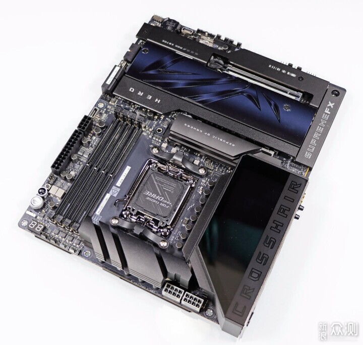 华硕 ROG CROSSHAIR X870E HERO_新浪众测