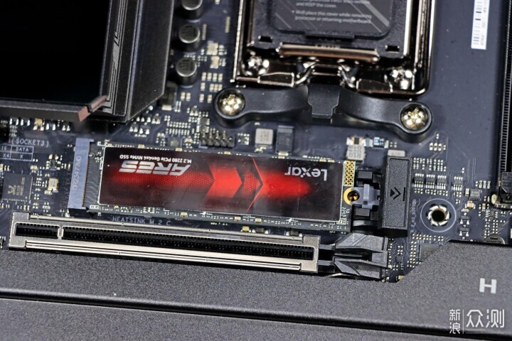 华硕 ROG CROSSHAIR X870E HERO_新浪众测