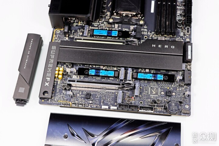 华硕 ROG CROSSHAIR X870E HERO_新浪众测