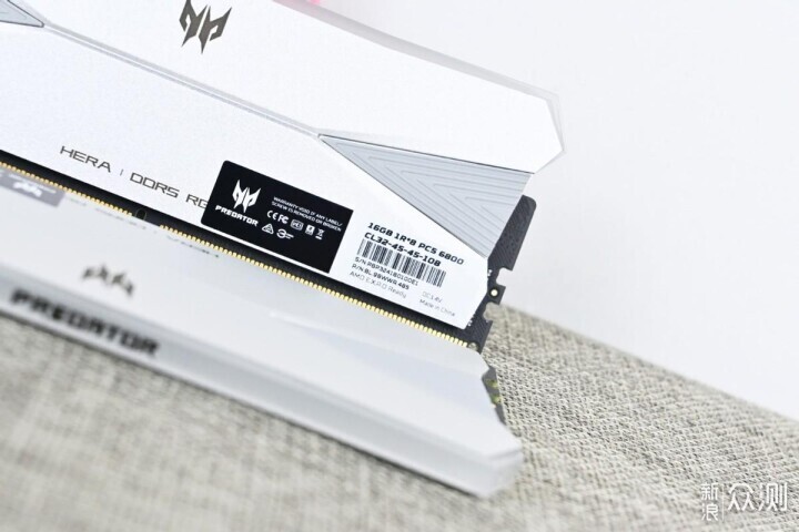 宏碁掠夺者Hera影锋DDR5 6800 32G内存试玩_新浪众测