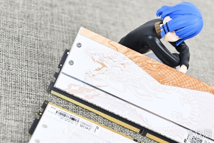 iGame DDR5 6800 48G龙年限定版内存套装试玩_新浪众测