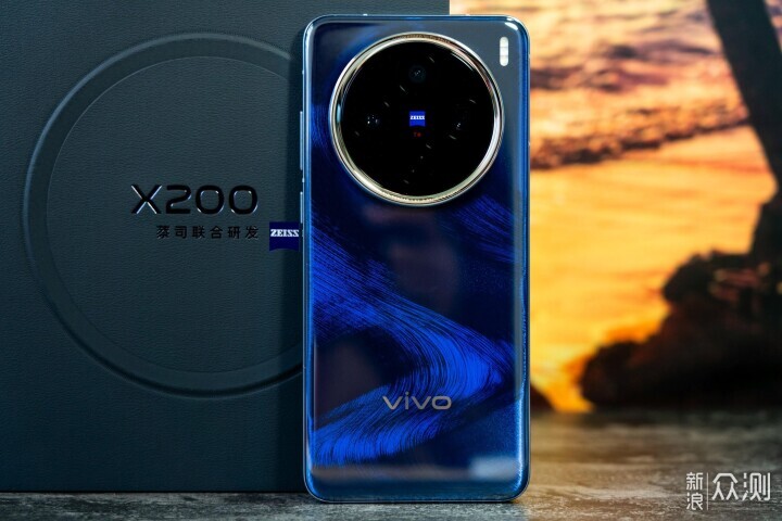 影像实力再升级，vivo X200标准版已经很能打_新浪众测