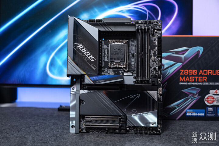 技嘉 Z890 AORUS MASTER 超级雕开箱评测_新浪众测