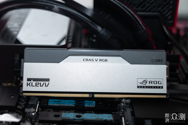 KLEVV科赋CRAS V ROG联名DDR5内存评测_新浪众测