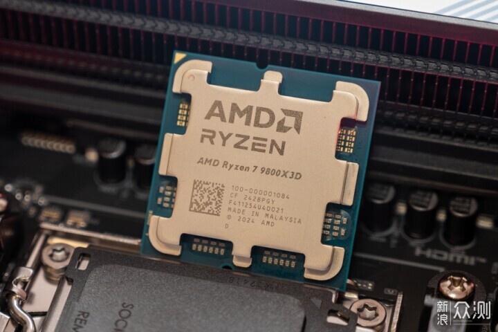 游戏核武器：AMD 锐龙7 9800X3D处理器评测_新浪众测