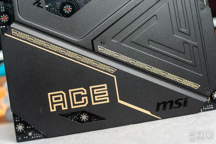 微星新一代MSI MEG Z890 ACE战神主板开箱分享_新浪众测