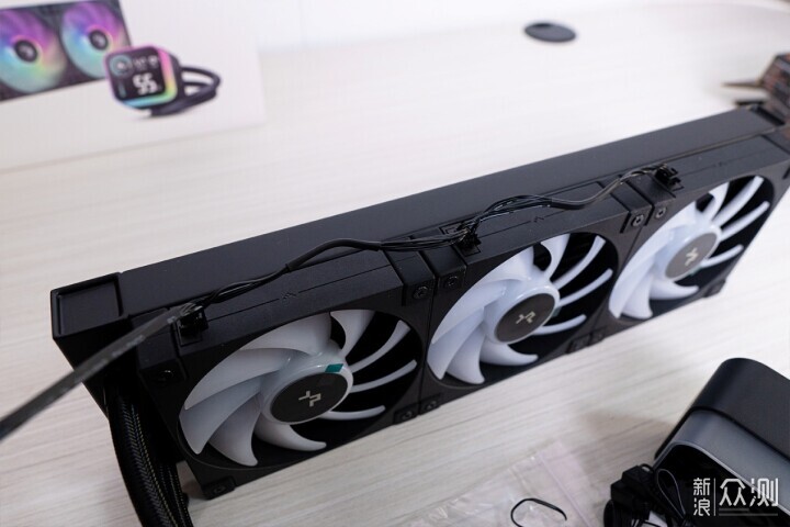 新鲜空气，9800x3D+技嘉X870 AORUS ELITE装机_新浪众测