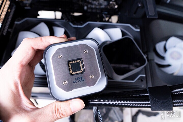 新鲜空气，9800x3D+技嘉X870 AORUS ELITE装机_新浪众测