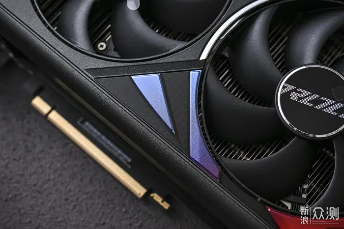 双12实力升级畅玩3A——ROG4080SUPER开箱简测_新浪众测