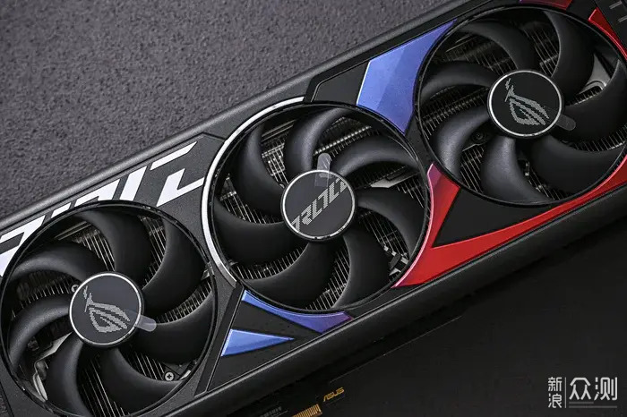 双12实力升级畅玩3A——ROG4080SUPER开箱简测_新浪众测