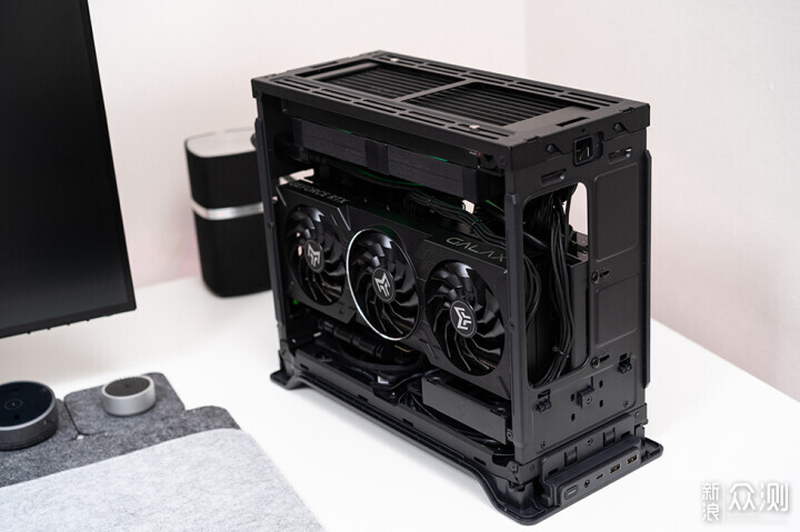 分形工艺 Era2 + 铭瑄 B760ITX 装机展示_新浪众测