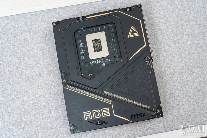 影驰4070Ti SUPER金属大师Plus显卡开箱测评_新浪众测