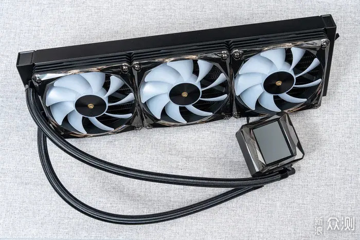 影驰4070Ti SUPER金属大师Plus显卡开箱测评_新浪众测