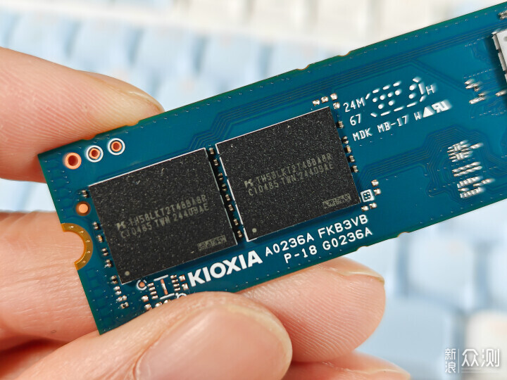 更快、价更低的PCIe5.0 SSD硬盘来了,铠侠VD10_新浪众测