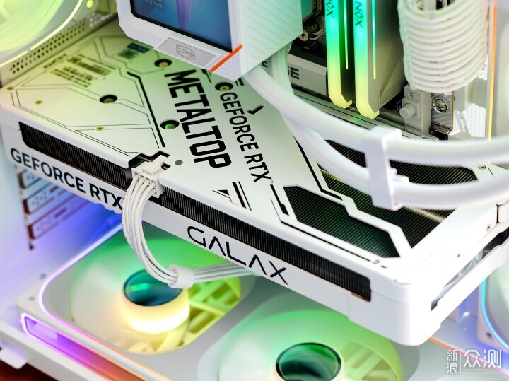 适用性很好！RTX5060 Ti金属大师白金版MAX OC_新浪众测