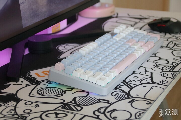 定制化新宠？雷柏 V700DIY-98 深度测评_新浪众测