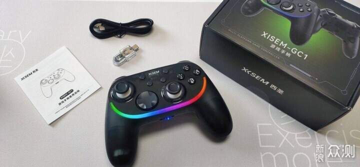 西圣GC1游戏手柄,硬核电竞性能叠满超酷炫 _新浪众测