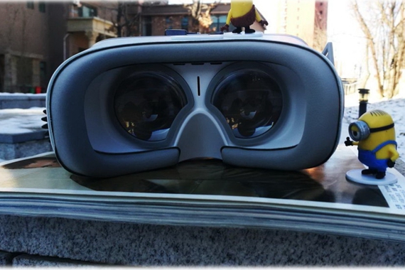 零距离接触虚拟现实的魔力眼镜暴风魔镜S1评测