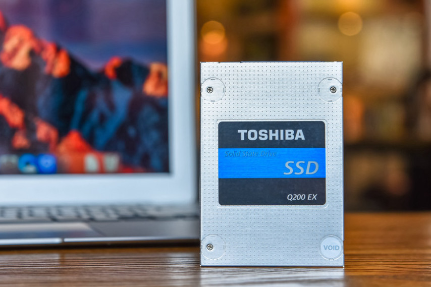 用固态硬盘开机飞起，这款SSD值得买吗？