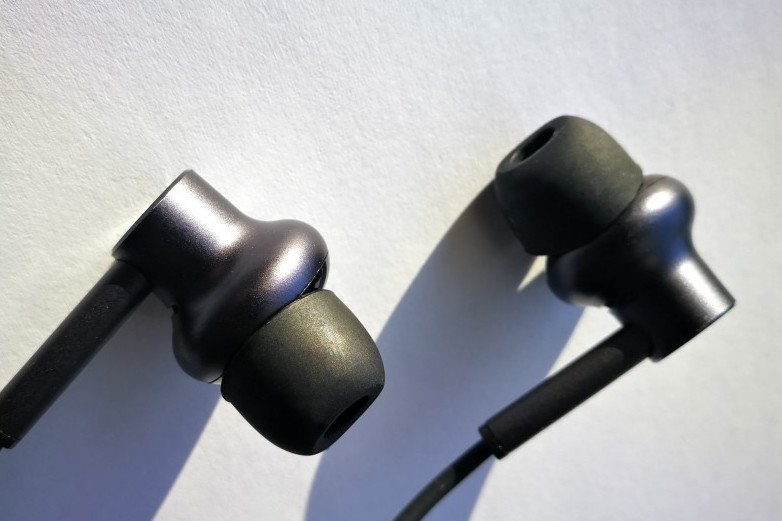 耳机市场的实力搅局者——小米降噪耳机测评