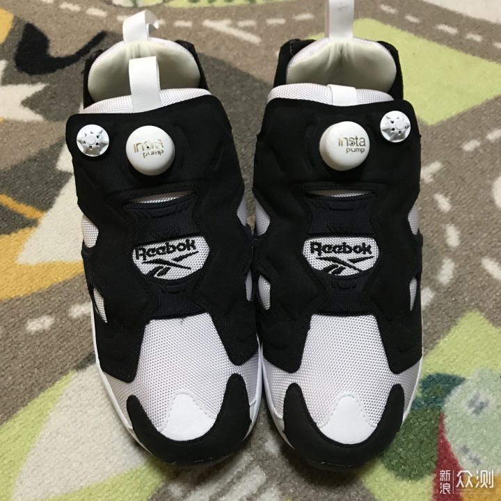 发布25年仍是经典！年末来晒Reebok PUMP FURY_新浪众测