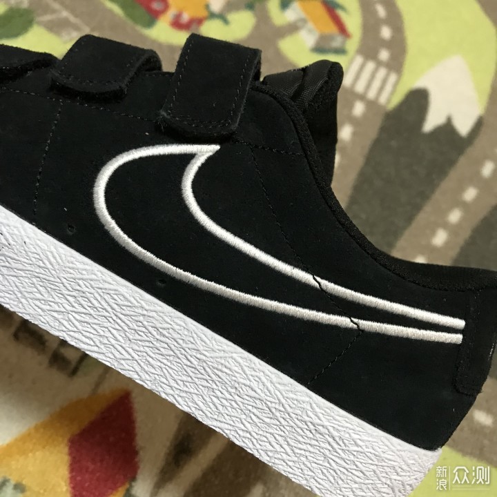 年末来晒晒NIKE的板鞋——SB ZOOM BLAZER AC_新浪众测