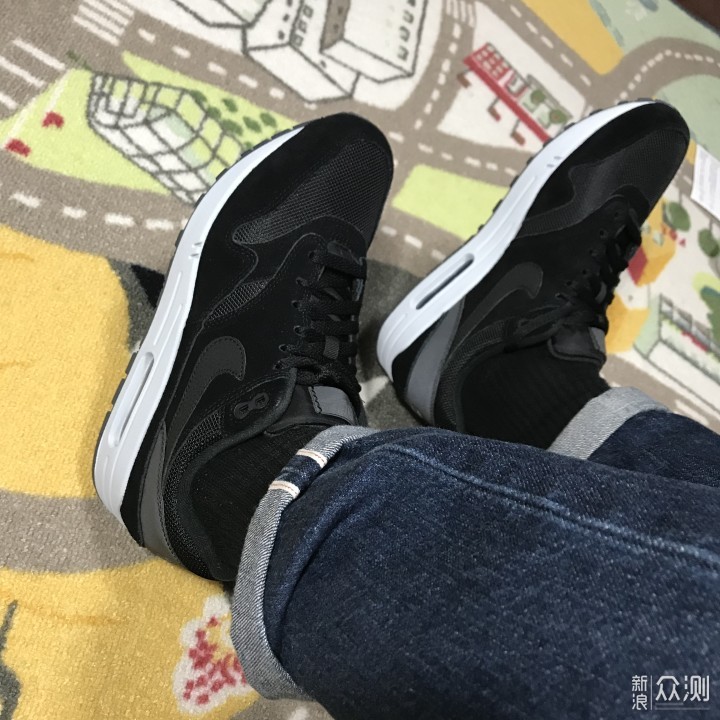 年末来晒Nike第一双气垫鞋——经典Air Max 1_新浪众测