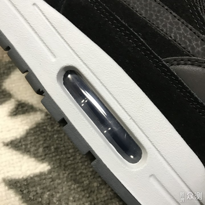 年末来晒Nike第一双气垫鞋——经典Air Max 1_新浪众测