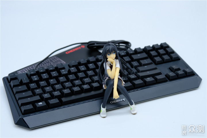 最便宜的樱桃原装机械键盘--MX Board 1.0_新浪众测
