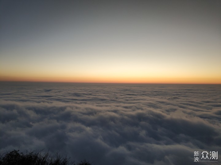 #2020旅行摄影#踏雪峨眉，金顶日出，寒假开启_新浪众测